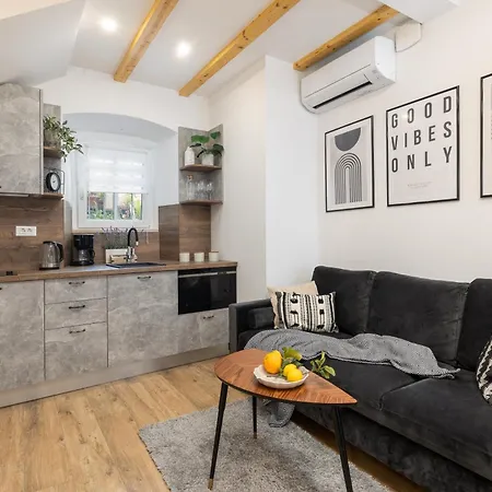 Nono's House I Apartman